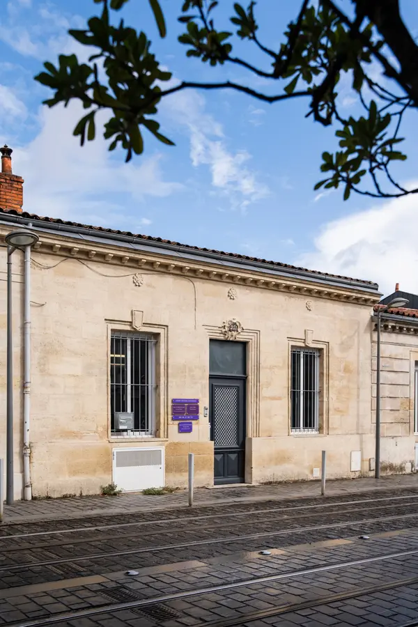 Exterieur du cabinet Dentisterie Pédiatrique à Bordeaux Ornano